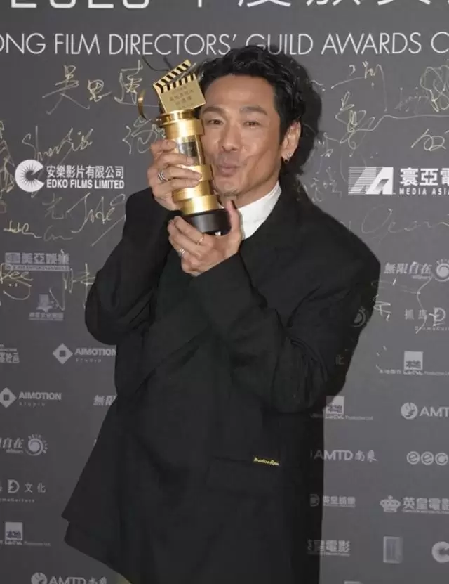 杜德伟凭《风林火山》首获金像奖最佳男配角,62岁终圆演技正名之路 _ 资讯配图 杜德伟凭《风林火山》首获金像奖最佳男配角,62岁终圆演技正名之路 _ 资讯配图