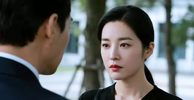 周叙衡遭秦若岚当众下令保镖围堵施暴,次日盛珩资金链与合作网络全面承压 _ 相关图片 周叙衡遭秦若岚当众下令保镖围堵施暴,次日盛珩资金链与合作网络全面承压 _ 相关图片