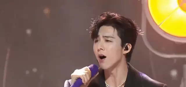 刘宇宁主演刑侦剧《铁证》云南开机,角色设定为刑警高sir _ 现场图 刘宇宁主演刑侦剧《铁证》云南开机,角色设定为刑警高sir _ 现场图