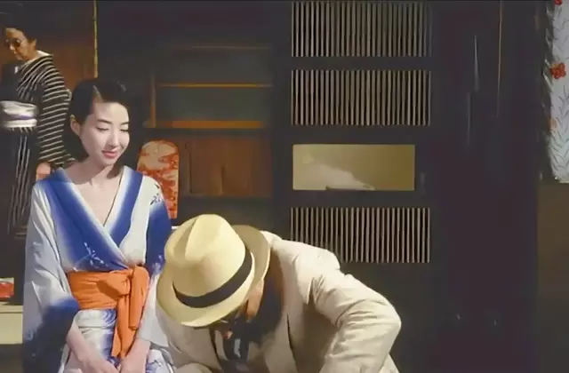 山本与少女屋檐初遇成电影创作契机 _ 相关图片