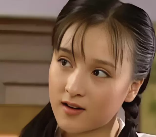 乐珈彤饰演陆梦萍走红后隐退成家，2005年与加拿大籍华人朱锐结婚 _ 现场图
