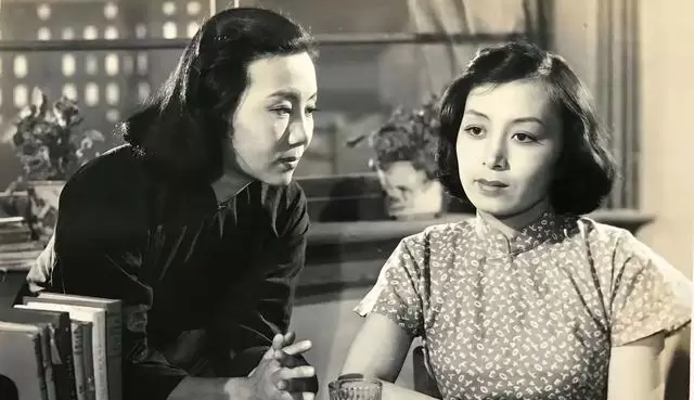 姚向黎：北影厂早期当家花旦，五部电影定格时代女性形象 _ 现场图