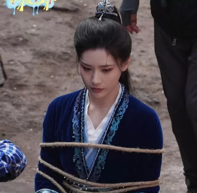 4月27日双剧同台：《女帝》以史为骨锻造权谋新范式，《着迷》用交互破壁重构悬疑观演关系 _ 相关图片